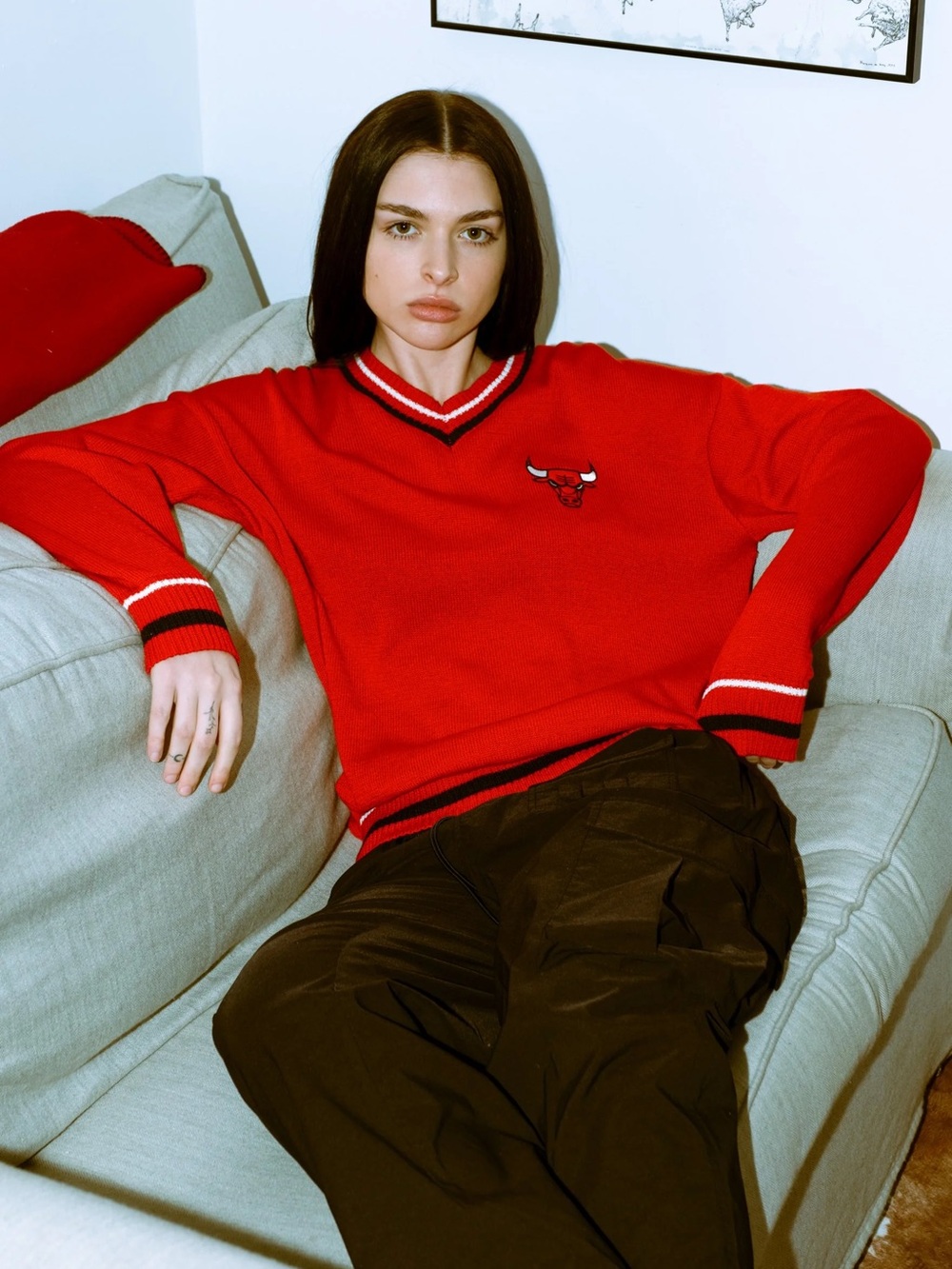 Ultra Game Women Chicago Bulls V-Neck Sweater S Red NBA Basketball Knit Pullover